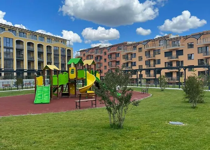 Bella Breeze - Free Parking By Rv Apartament Varna